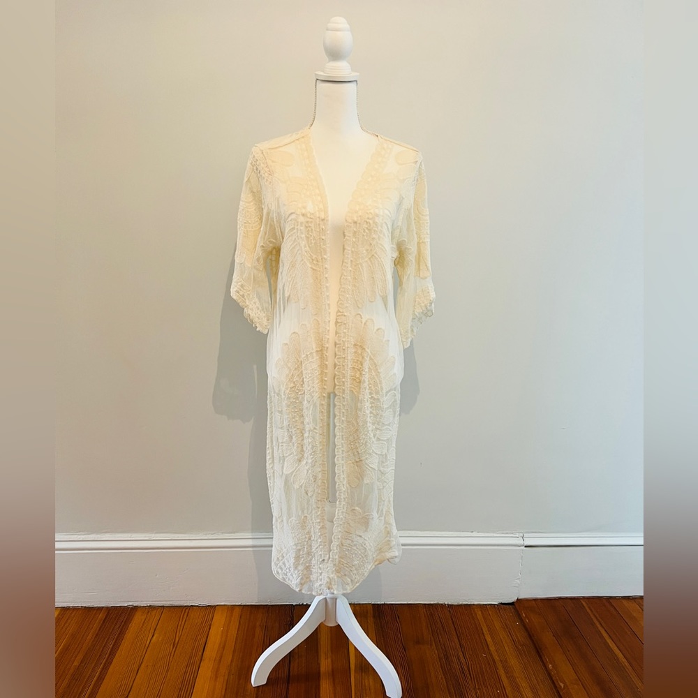 Lace kimono